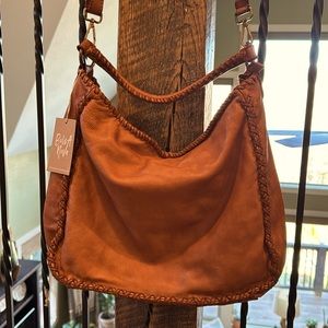 NWT! Gorgeous large Bolsa Nova Leather bag. “Braided” edge details.